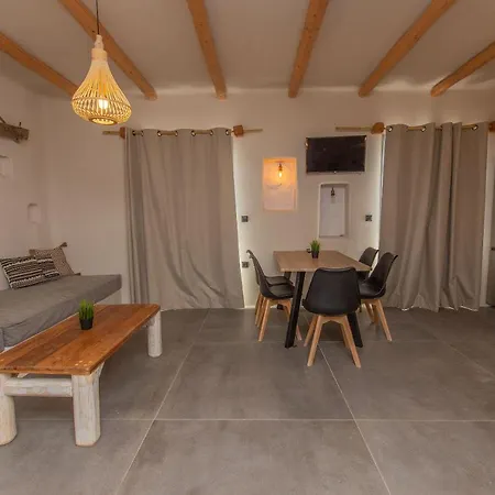 Ampelos Villas Plaka (Naxos)